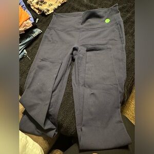 Athleta size S cropped joggers